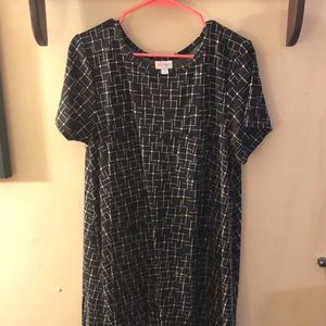 LuLaRoe XL Carly Black White Dress